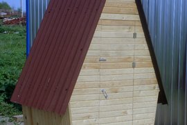 Туалет деревянный фотография