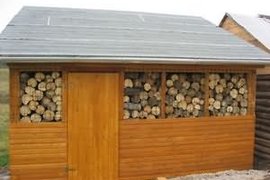 Хозблок с дровником для дачи фото