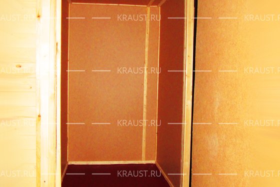 Вход в бытовку